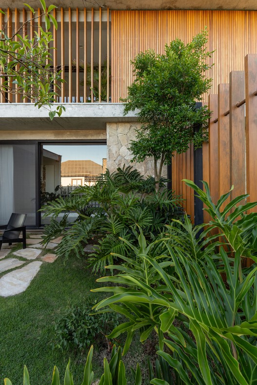 Casa Ilhas / RMK Arquitetura + Galeria 733 - Fotografia de Exterior, Balcão, Aido