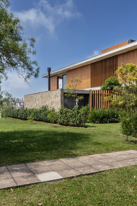 Casa Ilhas / RMK Arquitetura + Galeria 733 - Fotografia de Exterior