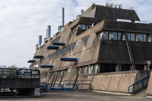 Heritage After Failure: What We Will Keep From Today’s Architectural Mistakes - Image 25 of 33