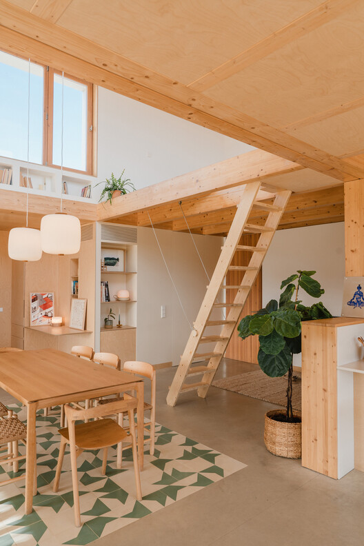 House in Pradet / Clara Crous Arquitectura - Interior Photography, Dining room, Wood, Chair
