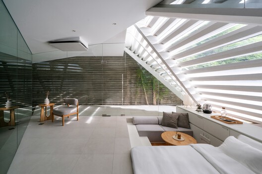 Folded Rooms Garden / RAD+ar (Research Artistic Design + architecture) Folded Rooms Garden / RAD+ar (Research Artistic Design + architecture) - Interior Photography, Wood, Chair, Beam