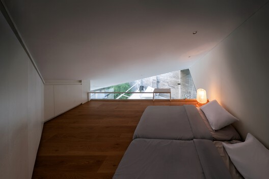 Folded Rooms Garden / RAD+ar (Research Artistic Design + architecture) Folded Rooms Garden / RAD+ar (Research Artistic Design + architecture) - Interior Photography, Bedroom, Wood