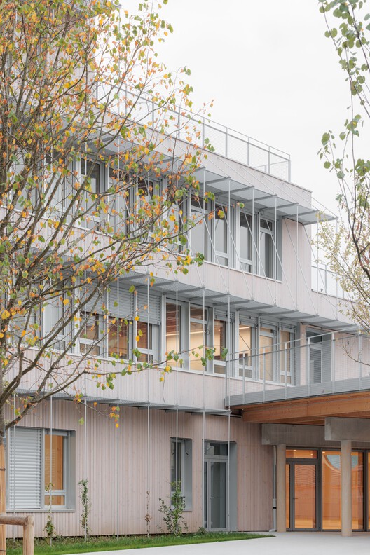 Dominique Frelaut School Group / Tectoniques Dominique Frelaut School Group / Tectoniques - Exterior Photography