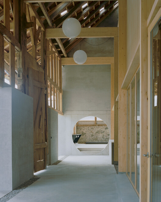 The Inverted Farm / Bard Yersin Architectes - Interior Photography, Wood, Lighting, Concrete, Beam
