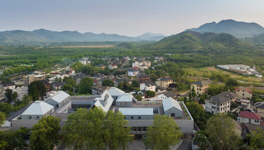 7Hills Yard - Hillstation Brand Center / ConCom Studio - Exterior Photography