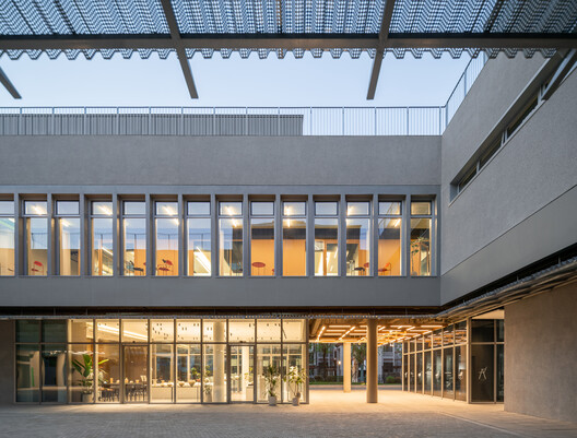 7Hills Yard - Hillstation Brand Center / ConCom Studio - Exterior Photography