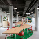 7Hills Yard - Hillstation Brand Center / ConCom Studio - Interior Photography, Retail Interiors, Chair