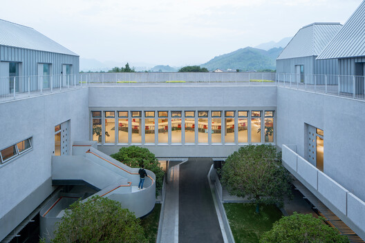 7Hills Yard - Hillstation Brand Center / ConCom Studio - Image 18 of 49