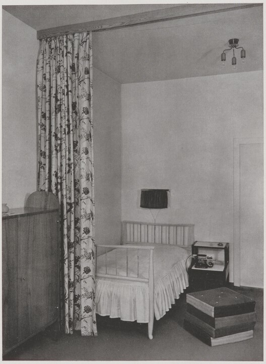 Villa Beer Renovation / Christian Prasser Architektur - Interior Photography, Bathroom, Bed, Bedroom