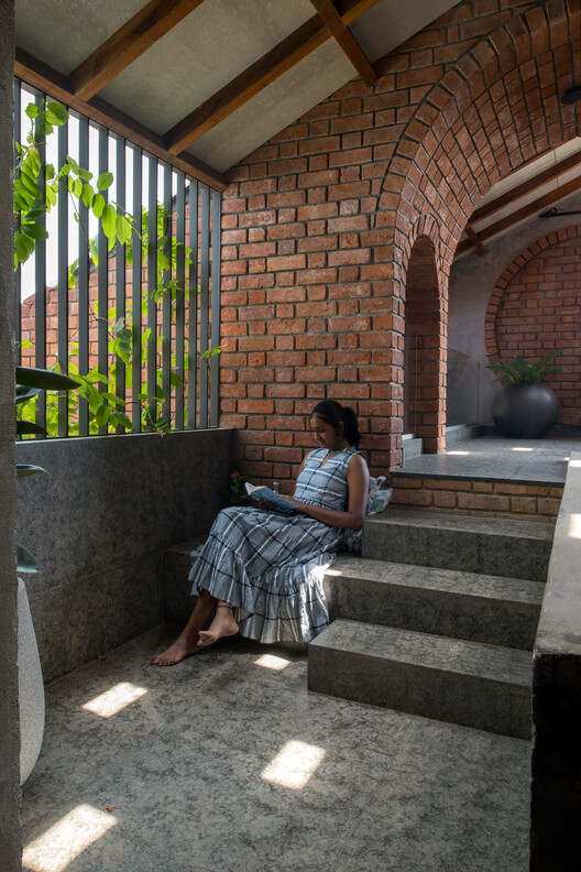 Rangmanch House / PMA madhushala Rangmanch House / PMA madhushala - Interior Photography, Brick