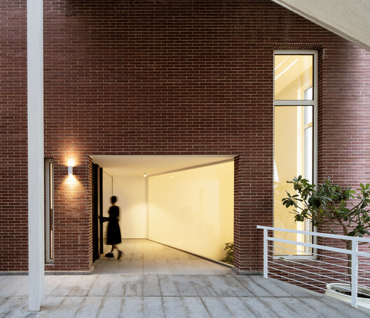 Shade House / Massive Order - Interior Photography