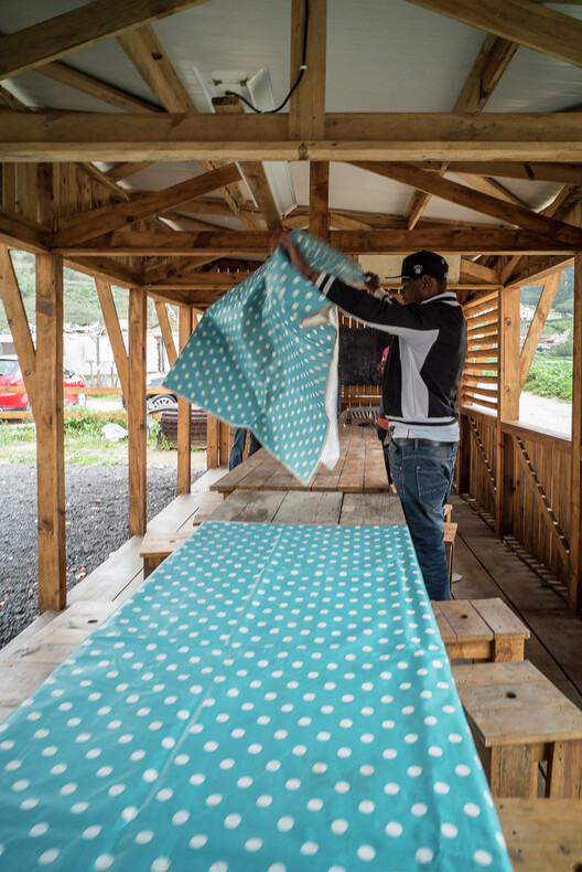 The Kitchen as a Social Space: Everyday Rituals and the Making of Place - Image 9 of 13