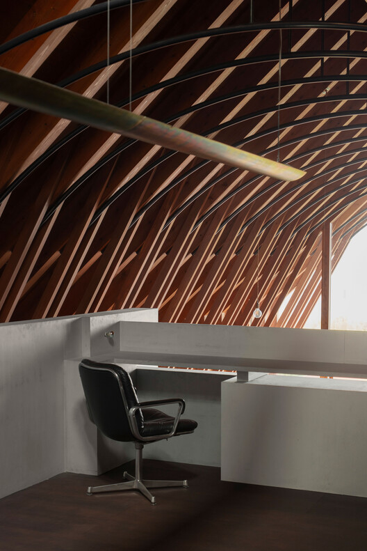 The Stable and the Orange Barn / Nobuyasu Hattori + Shota Koga - Interior Photography