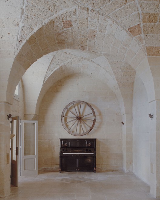 Masseria Caronte / Margine - Interior Photography, Arch, Arcade