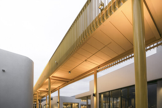 My Front Yard / Architectkidd My Front Yard / Architectkidd - Image 7 of 17