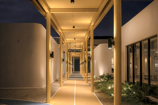 My Front Yard / Architectkidd My Front Yard / Architectkidd - Image 14 of 17