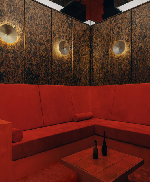 Café On-Site / aptdotapt - Interior Photography, Wood, Lighting