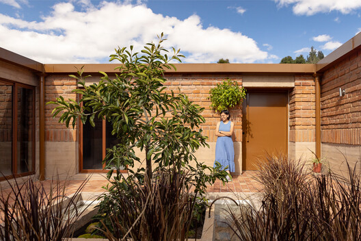 Arupo House / Cordada Arquitectura Arupo House / Cordada Arquitectura - Exterior Photography, Wood, Garden, Courtyard