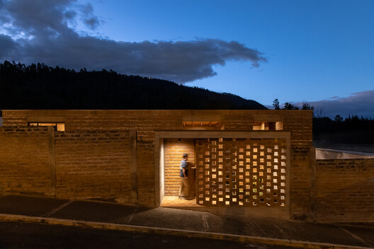 Arupo House / Cordada Arquitectura Arupo House / Cordada Arquitectura - Image 20 of 31
