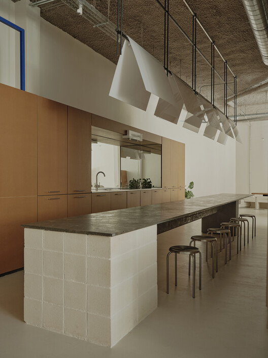 Sornells 21 Studio / Paloma Bau Studio - Interior Photography, Kitchen, Wood, Lighting, Glass, Chair, Countertop