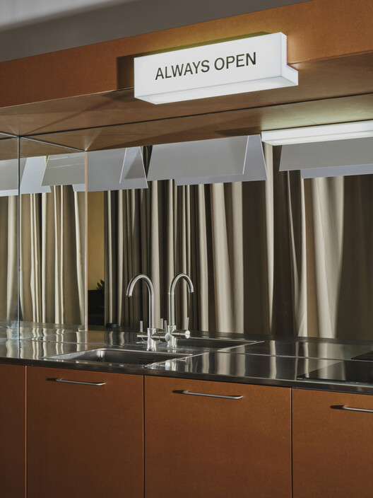 Sornells 21 Studio / Paloma Bau Studio - Interior Photography, Kitchen, Lighting, Glass