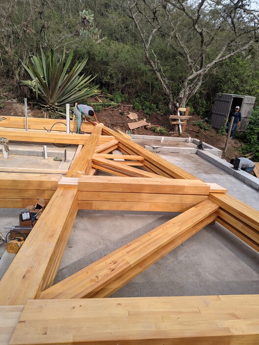 House in the Woods / Espinoza Carvajal Arquitectos - Image 17 of 23