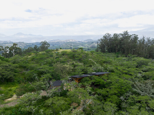 House in the Woods / Espinoza Carvajal Arquitectos - Image 12 of 23