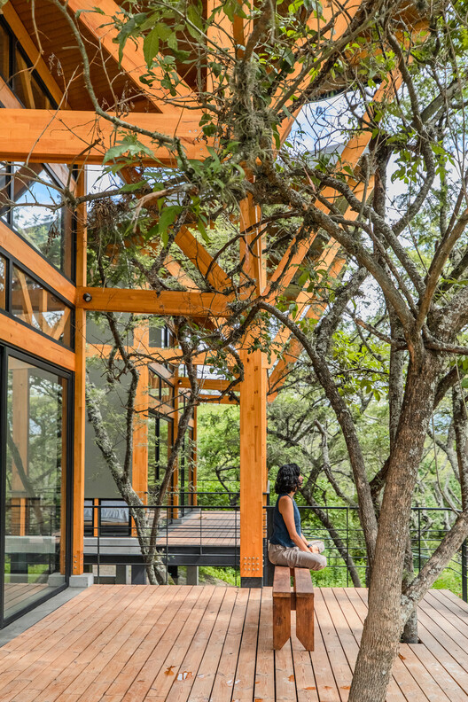 House in the Woods / Espinoza Carvajal Arquitectos - Exterior Photography, Wood, Beam