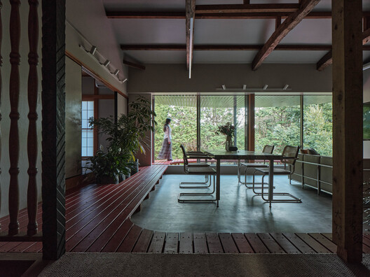 Engawa in Ninotaira / HAMS and, Studio - Interior Photography, Wood, Glass, Chair, Beam