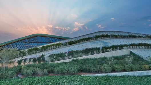 Operations & Maintenance Building at the King Salman Park   / Omrania - Image 2 of 25