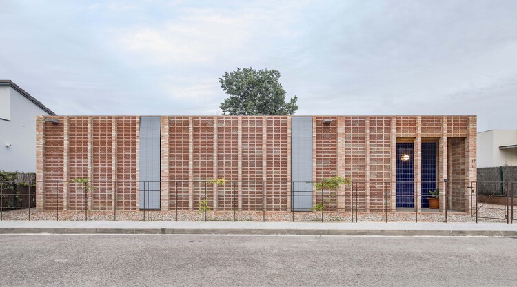 Casa la Montse i en Manel / OBO Estudi - fotografía exterior, ladrillo