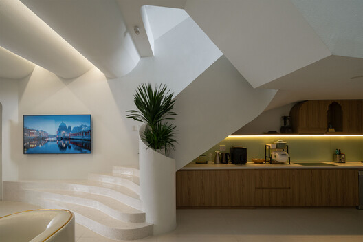 HOIKIENG19 House / Hinzstudio - Interior Photography, Wood, Lighting, Chair