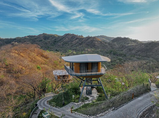 Tropical Hotels in Costa Rica: Six Projects to Explore Climate-Sensitive Architecture in Central America - Image 2 of 9