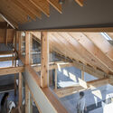 Folded Roof House / ISHIZAKI ARCHITECTS - Interior Photography, Houses, Stairs, Beam