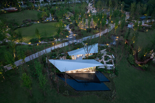 Chongqing Luxerivers Café / Wide Horizon + Epiphany Architects - Image 8 of 36