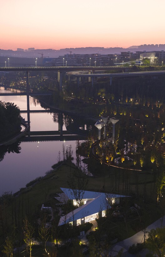 Chongqing Luxerivers Café / Wide Horizon + Epiphany Architects - Image 12 of 36