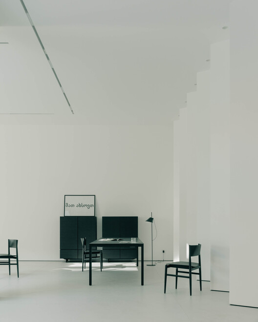 Inverted House / TIMM Inverted House / TIMM - Interior Photography, Chair