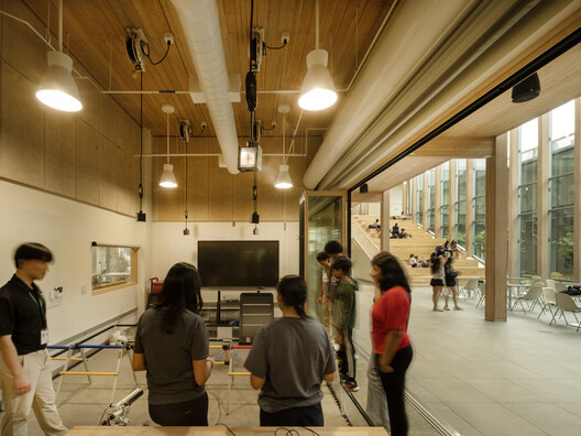 Greenhill School - Rosa O. Valdes STEM and Innovation Center / Bohlin Cywinski Jackson Greenhill School - Rosa O. Valdes STEM and Innovation Center / Bohlin Cywinski Jackson - Interior Photography, Chair