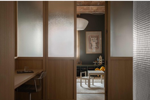 Apartamento Cu4tro / Dröm Living Apartamento Cu4tro / Dröm Living - Fotografía interior, Madera, Iluminación, Puerta, Vidrio