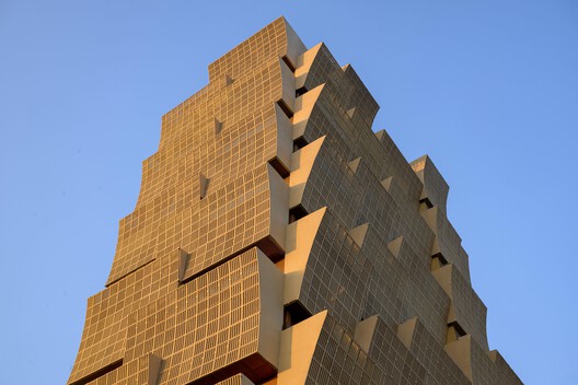 Cielo Apartment / Sanjay Puri Architects Cielo Apartment / Sanjay Puri Architects - Exterior Photography