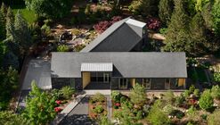 Lakeside Residence / Disbrow Iannuzzi