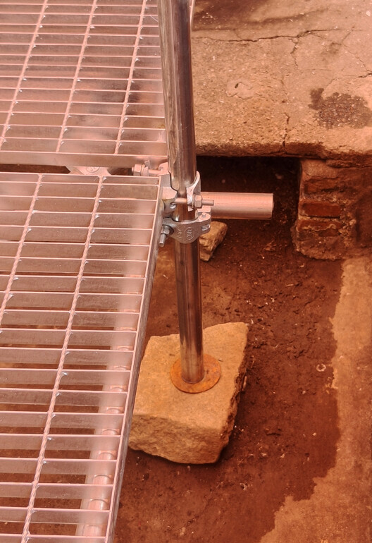 Orange Fence / TAG - Image 5 of 21