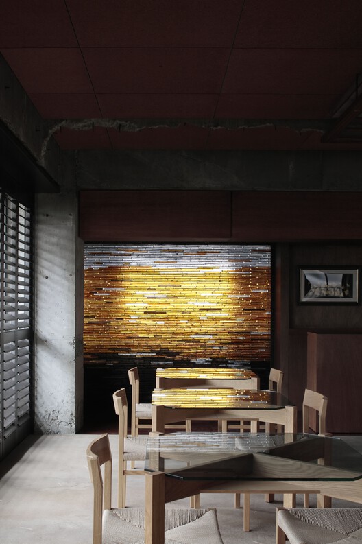Dining Above the Depot / mtthw - Interior Photography, Wood, Chair