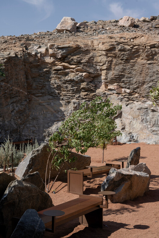 Peacock Hail Cafe / movs studio - Exterior Photography