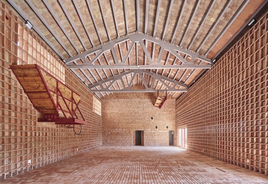 Rehabilitation of the Agricultural Cooperative for a Multipurpose and Cultural Space in Flix / Camps Felip Arquitecturia - Image 7 of 24