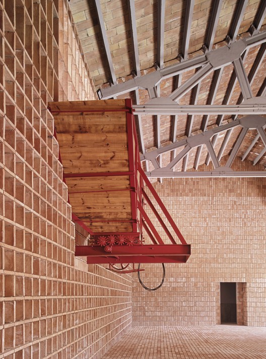 Rehabilitation of the Agricultural Cooperative for a Multipurpose and Cultural Space in Flix / Camps Felip Arquitecturia - Image 9 of 24