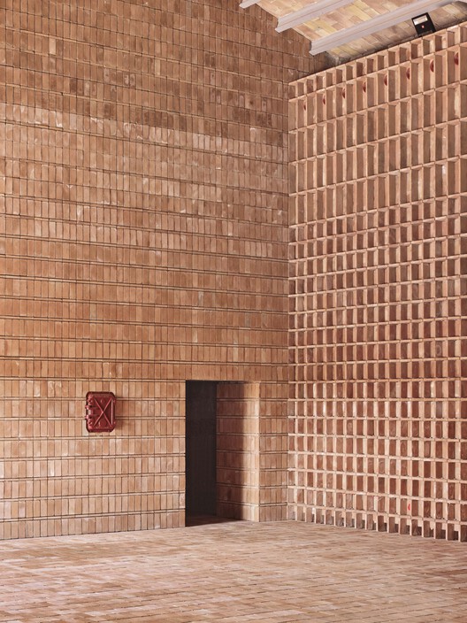 Rehabilitation of the Agricultural Cooperative for a Multipurpose and Cultural Space in Flix / Camps Felip Arquitecturia - Image 10 of 24