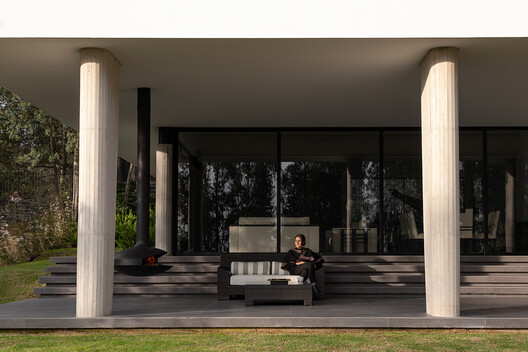 Casa na Floresta /  Gabriel Rivera Arquitectos - Imagem 10 de 29