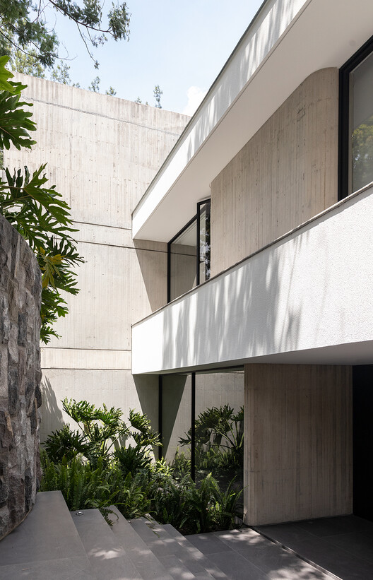 Casa na Floresta /  Gabriel Rivera Arquitectos - Fotografia de Interiores, Concreto