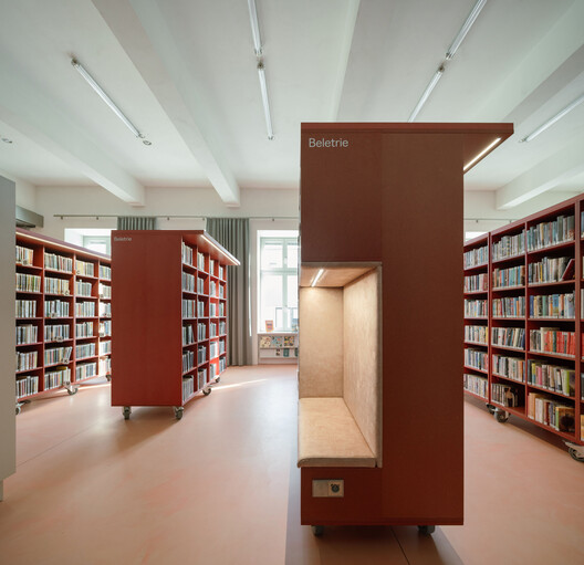 Library in Červený Kostelec / Papundekl Architects - Interior Photography, Closet, Shelving